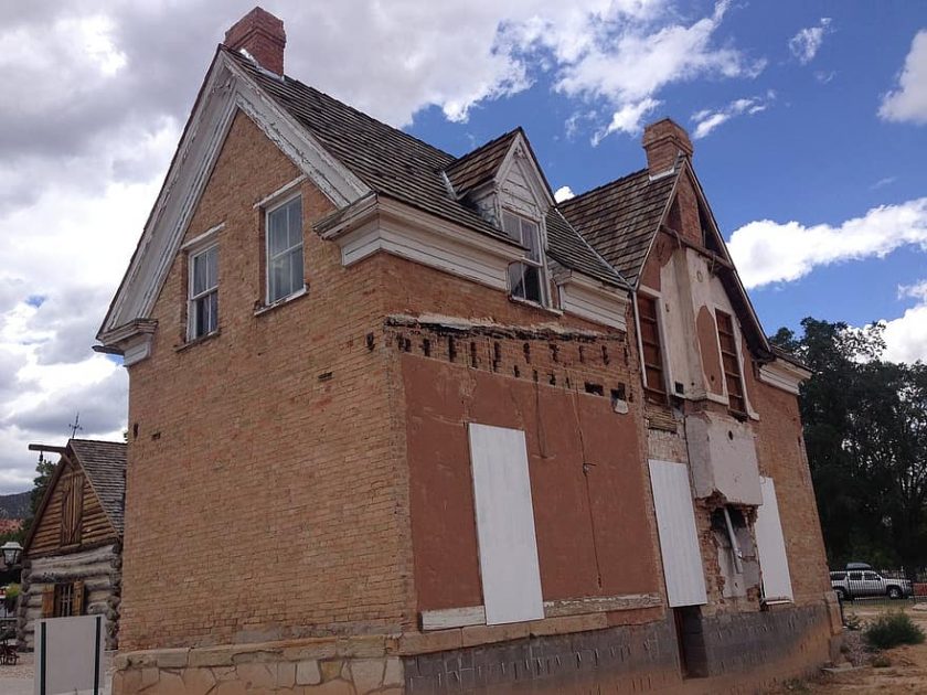 home house old dwelling residence country building brick architecture