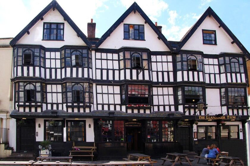 tudor house 2493411 1280